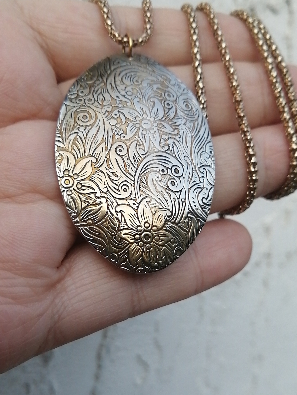 Antique Style Ornate Floral Oval Pendant Vintage Necklace 27" Long.